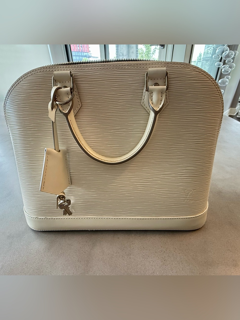Louis Vuitton Alma PM - Épi leather - Ivoire - excellent condition